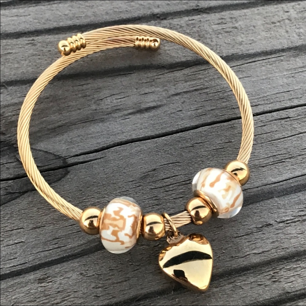 Stainless steel twisted cable with heart charm 3mm